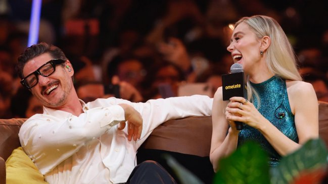 pedro pascal y vanessa kirby en mexico